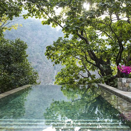 Taj Rishikesh Resort And Spa Деградун Екстер'єр фото